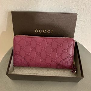 Gucci - Leather GG Zip Around Continental Wallet